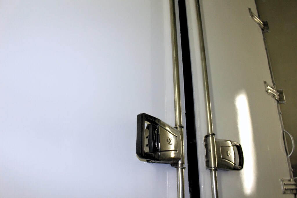 Reefer doors